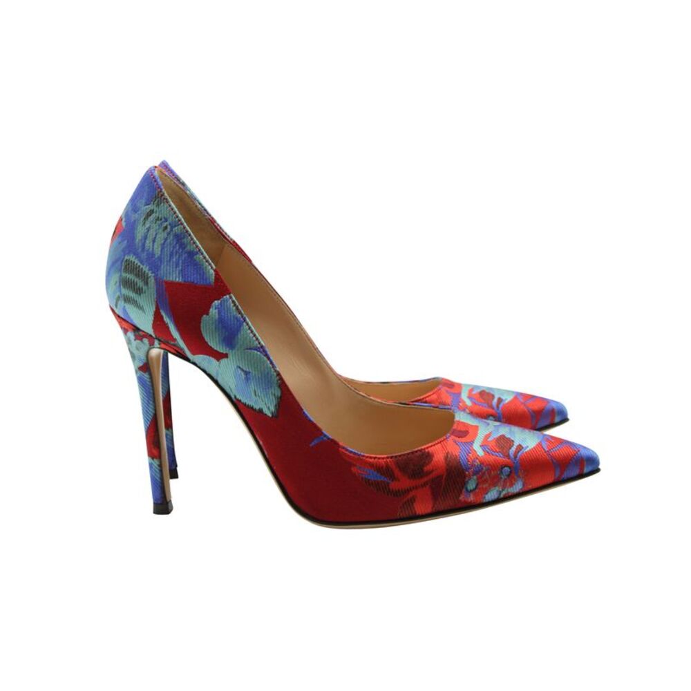 Gianvito Rossi for Mary Katrantzou Printed Heels in Multicolor Silk